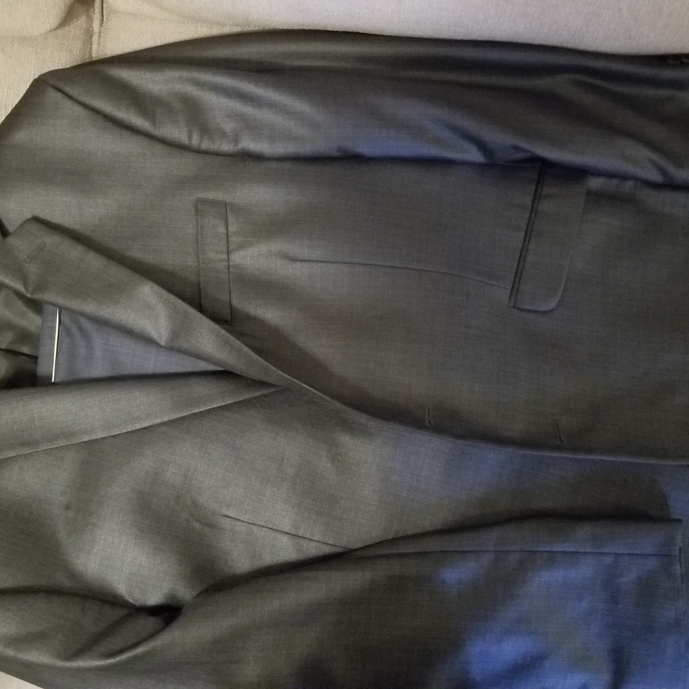 Kenneth Cole Reaction Suit